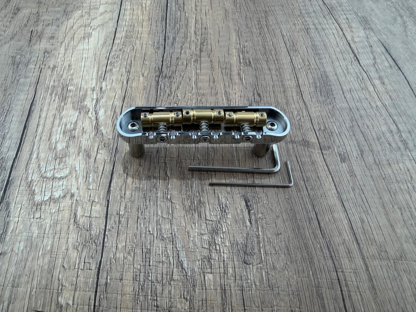 AUMSEN chrome bridge assembly for Jazzmaster and Jaguar 2 1/16 Spacing