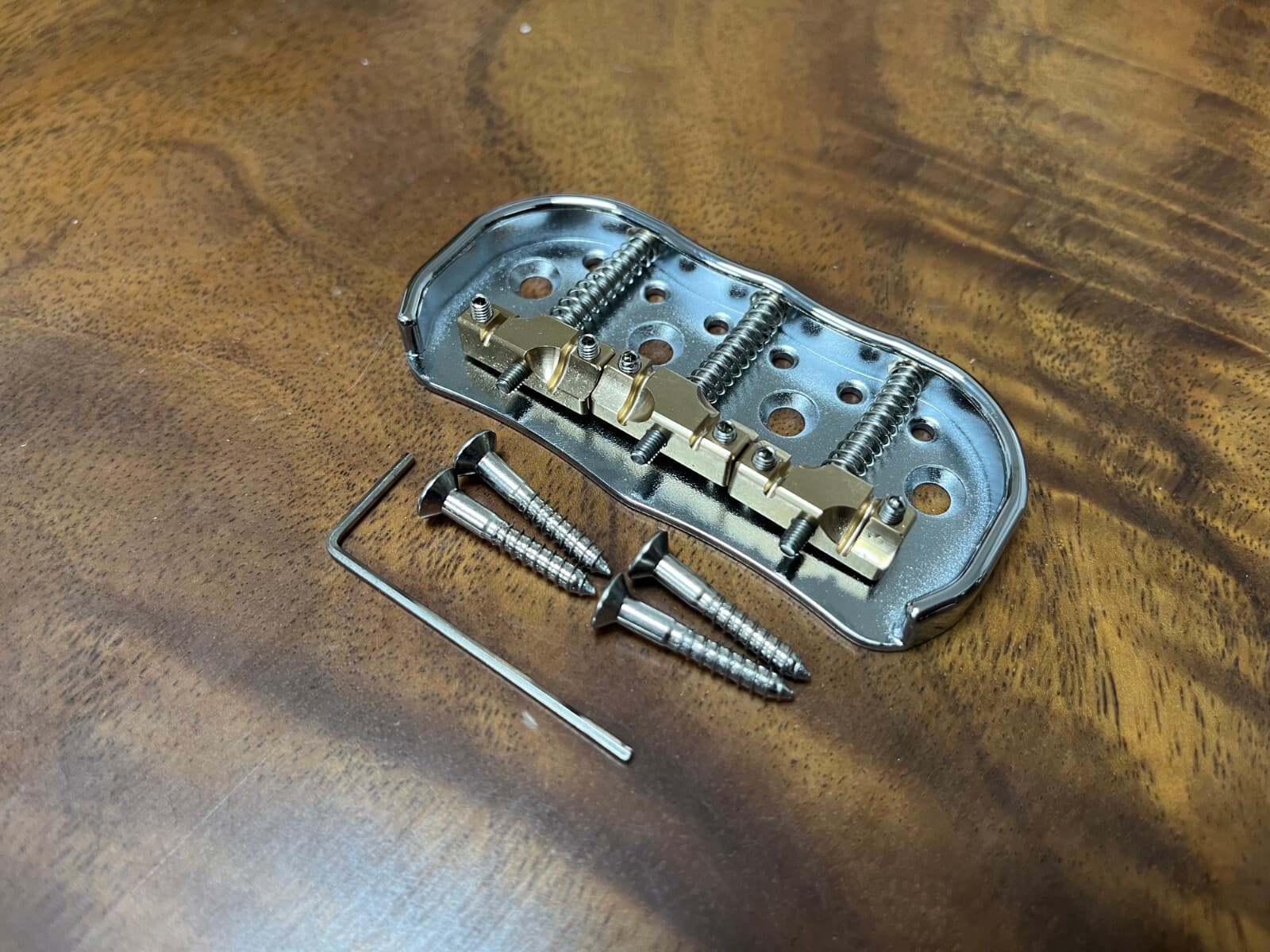 Vintage Style SHORT Half Telecaster Tele Bridge -all brass-Chrome — Aumsen guitar part